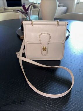 Coach Willis Top Handle 18 in Chalk